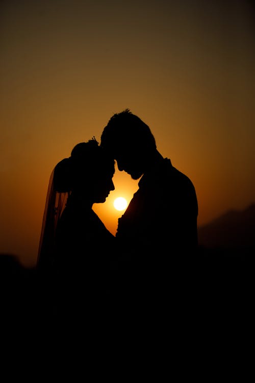 How to Strengthen Your Marriage During Hard Times